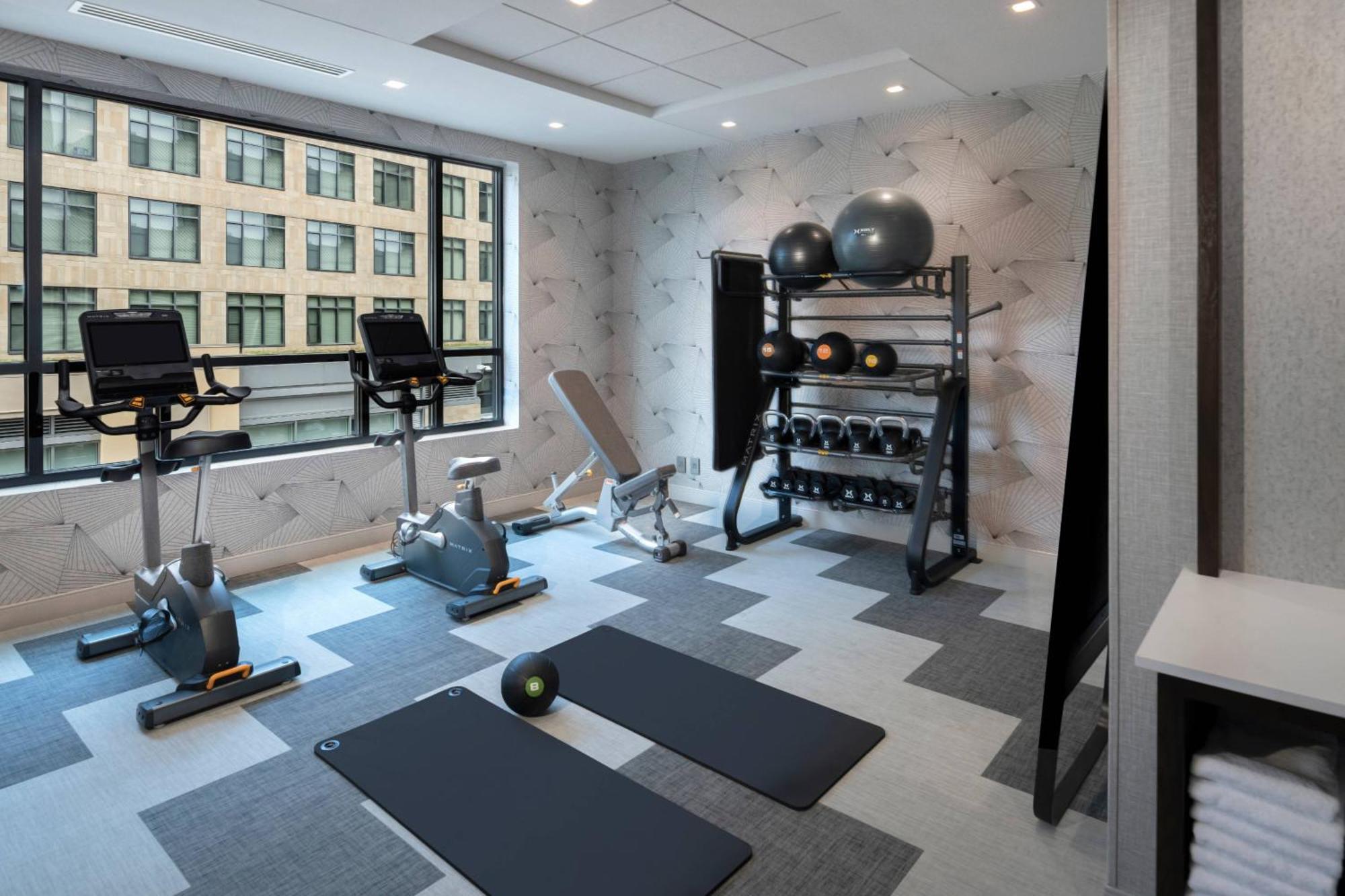 Towneplace Suites By Marriott Boston Медфорд Екстериор снимка