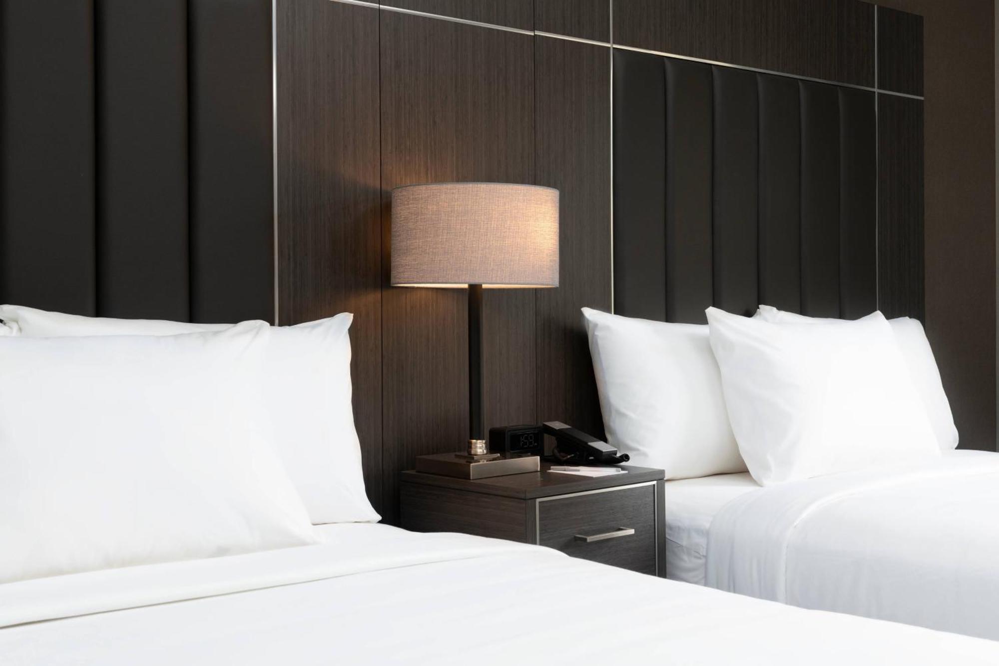 Towneplace Suites By Marriott Boston Медфорд Екстериор снимка